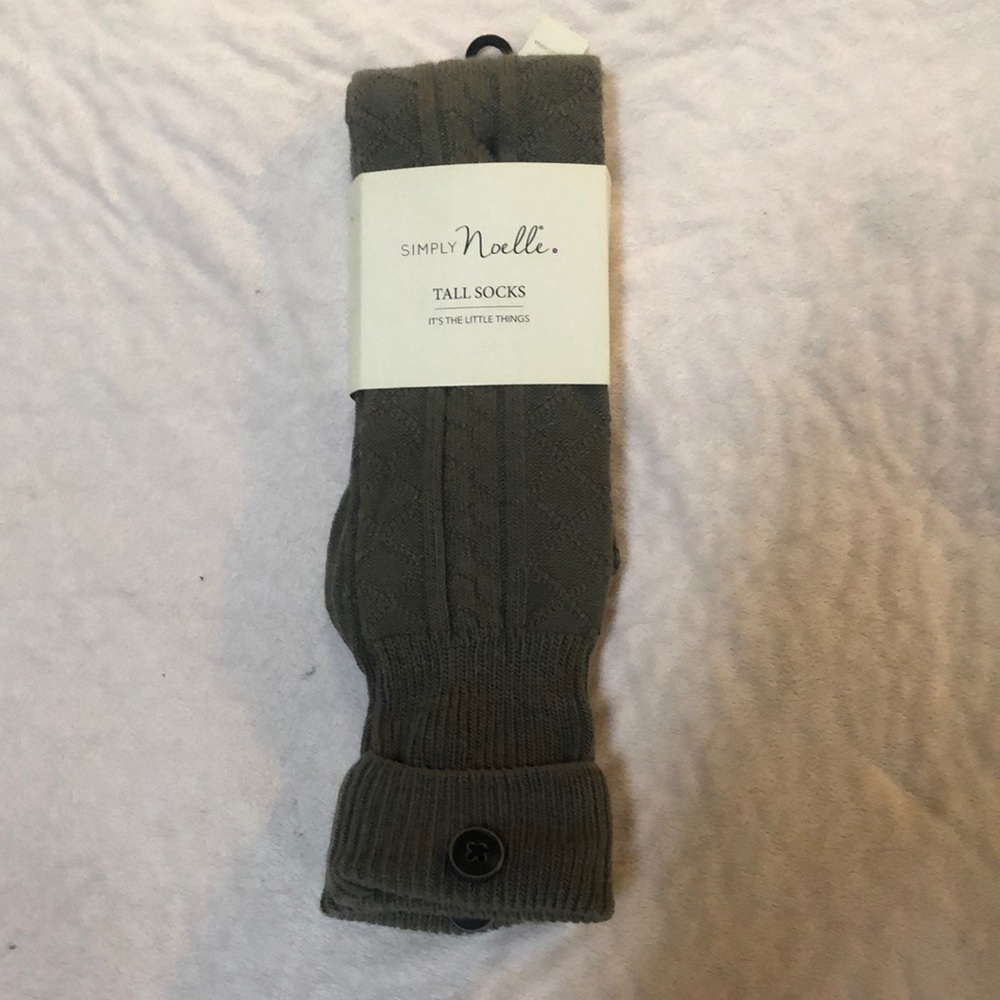 Simply noelle tall socks
